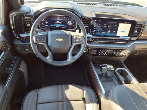 Certified 2024 Chevrolet Silverado 1500 High Country w/ High Country Premium Package image 3