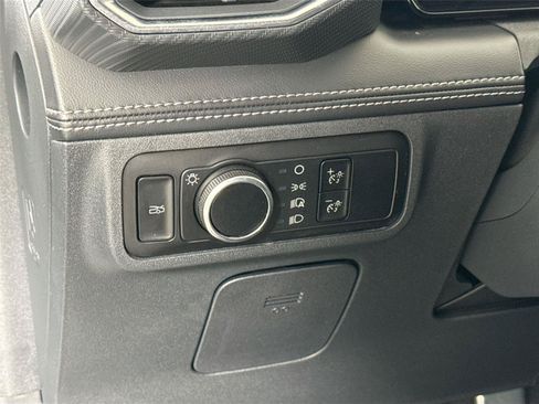 Used 2025 Ford Mustang Premium RWD image 18