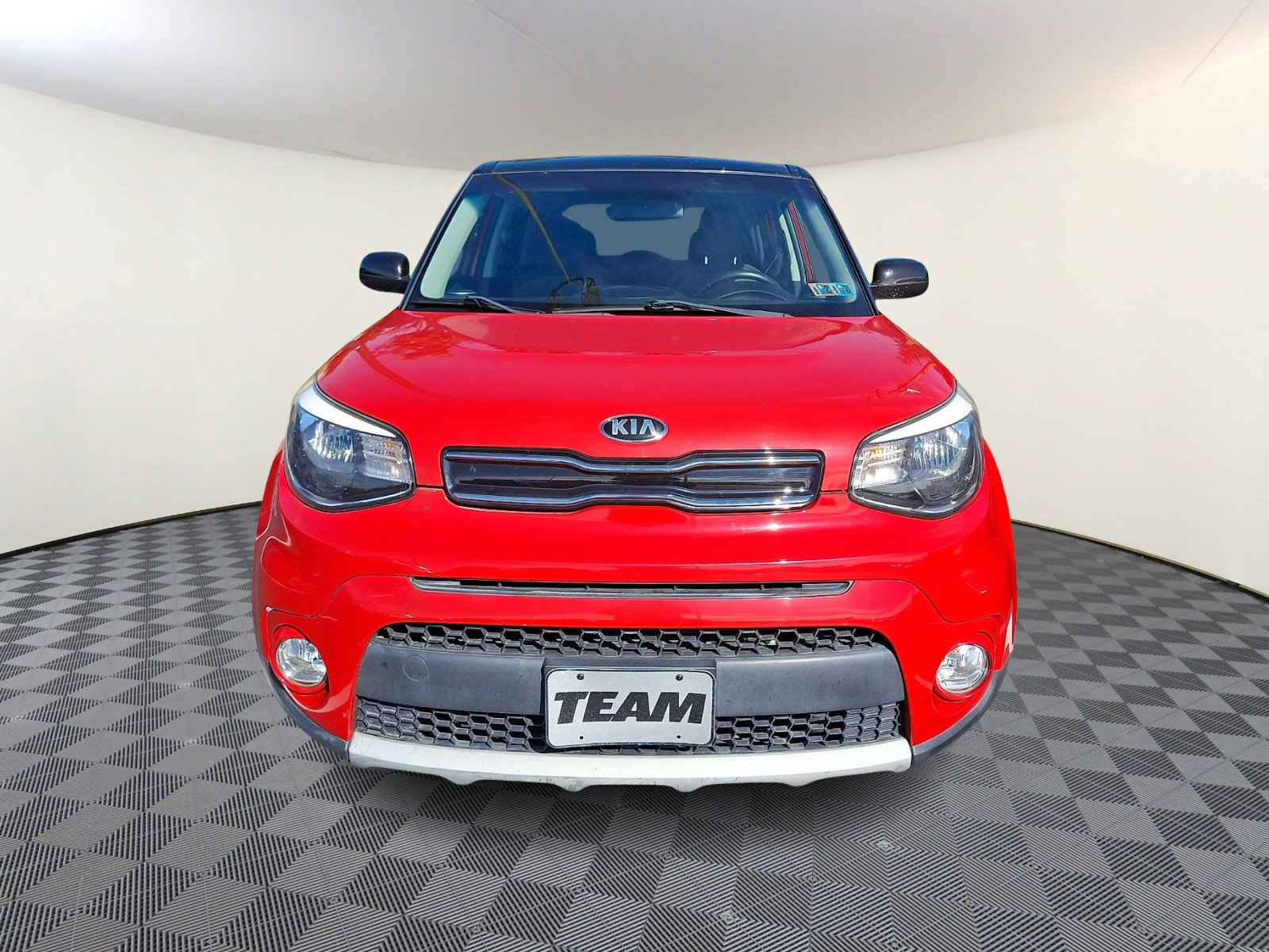 Used 2019 Kia Soul + FWD image 2