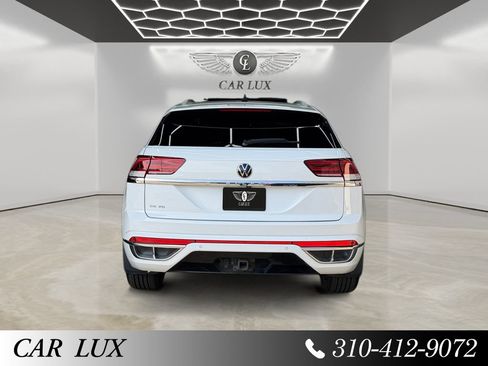 Used 2021 Volkswagen Atlas Cross Sport SE FWD image 4