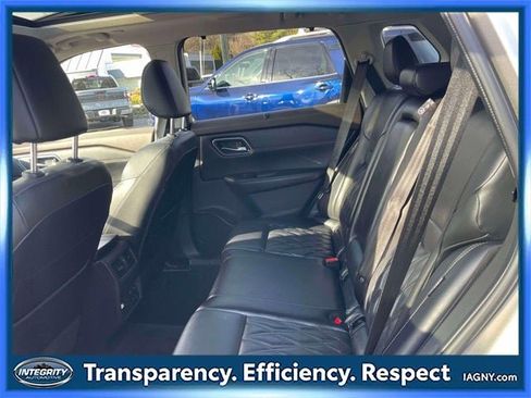 Certified 2023 Nissan Rogue Platinum w/ Platinum Premium Package image 12