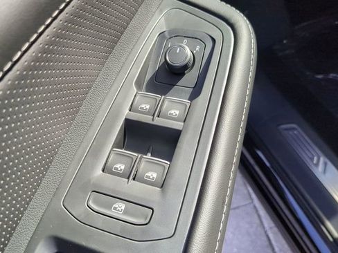 New 2026 Volkswagen Atlas SE image 19