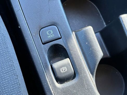 Used 2024 Toyota Corolla LE image 21