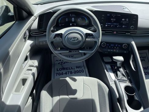 New 2026 Hyundai Elantra Sport image 11