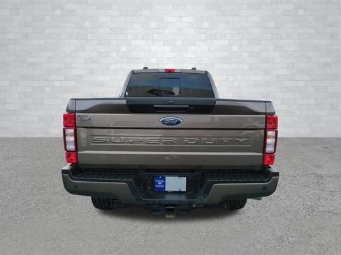Certified 2022 Ford F250 Lariat w/ Tremor Off-Road Package image 5