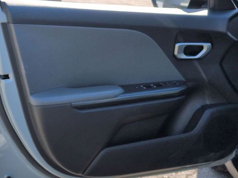 Certified 2025 Kia K4 FWD image 23