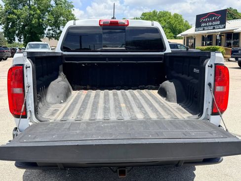 Used 2019 Chevrolet Colorado Z71 RWD image 10