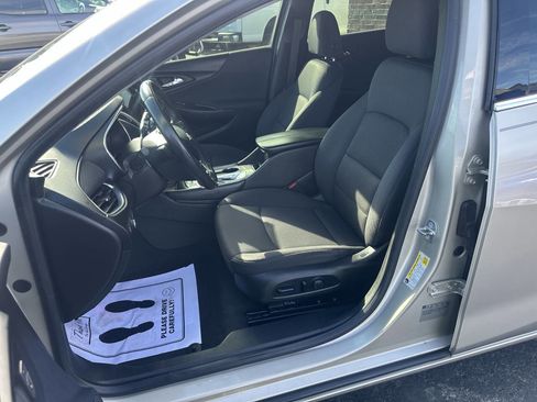 Used 2016 Chevrolet Malibu LT image 11