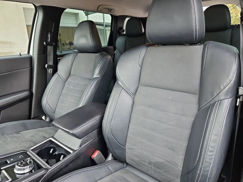 Used 2023 Mitsubishi Outlander SE image 24