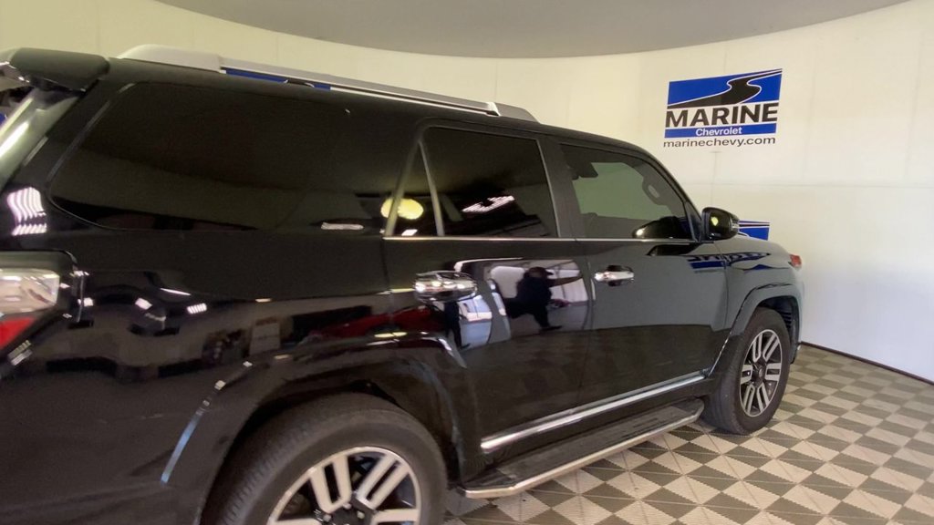 Used 2022 Toyota 4Runner Limited AWD/4WD image 2