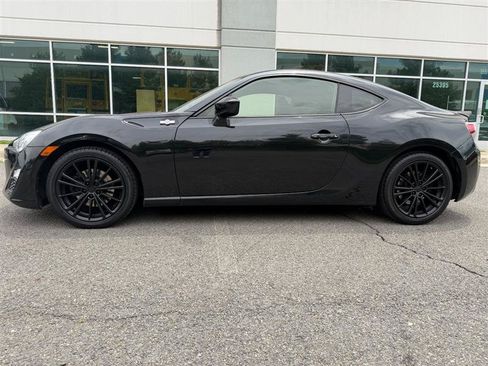 Used 2016 Scion FR-S RWD image 6