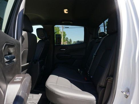 Used 2024 Chevrolet Colorado LT w/ LT Convenience Package III AWD/4WD image 24