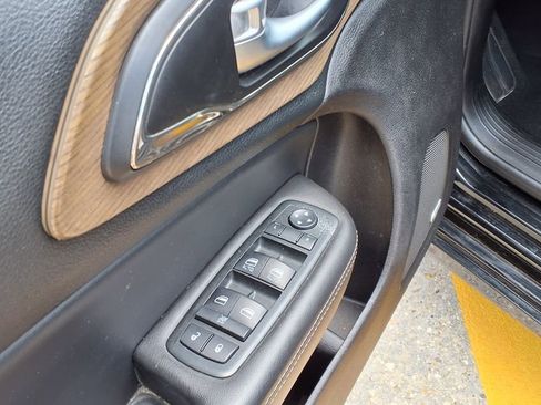 Used 2015 Chrysler 200 C w/ Navigation & Sound Group I FWD image 21