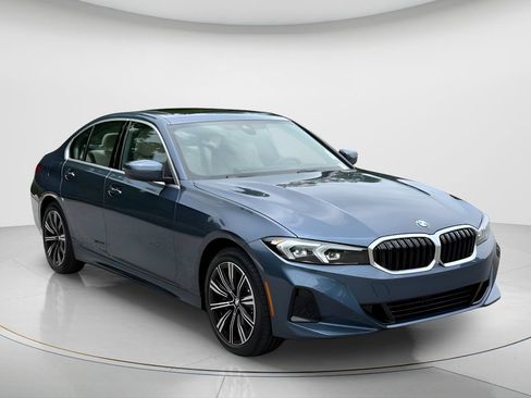 New 2026 BMW 330i Sedan w/ Premium Package RWD image 3