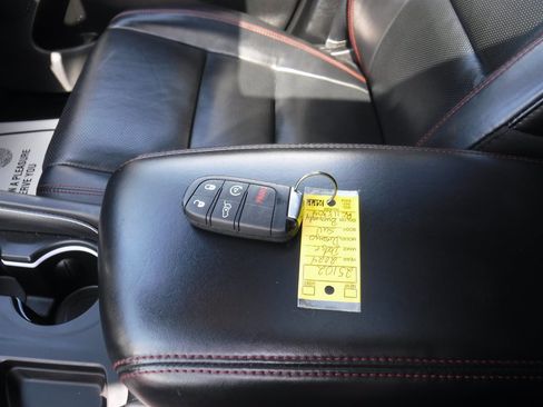 Used 2024 Dodge Durango GT image 15