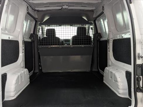 Used 2020 Nissan NV200 SV image 17