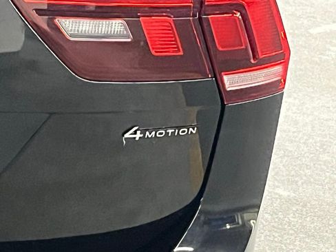 Used 2024 Volkswagen Tiguan SE R-Line image 35