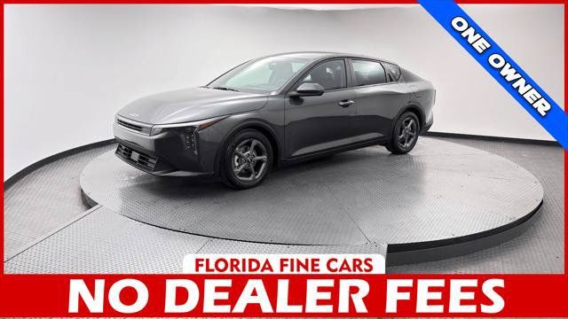 Used 2025 Kia K4 FWD image 1