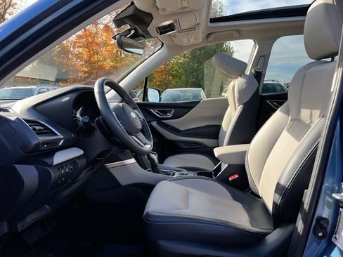 Used 2022 Subaru Forester Limited image 17