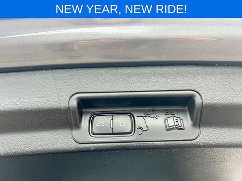 Certified 2021 Ford Explorer XLT w/ Equipment Group 202A image 44