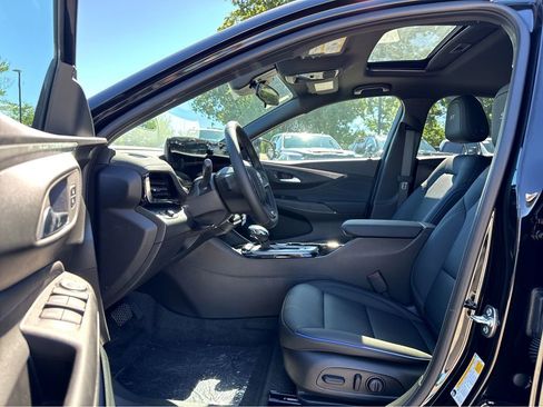 New 2026 Buick Envista Sport Touring w/ Convenience I Package FWD image 8