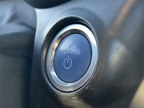 Used 2023 Toyota Sienna Platinum image 34