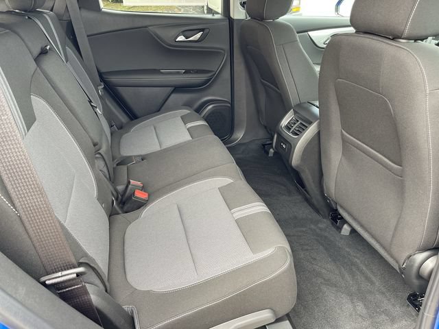 New 2026 Chevrolet Blazer LT w/ Convenience Package FWD image 15