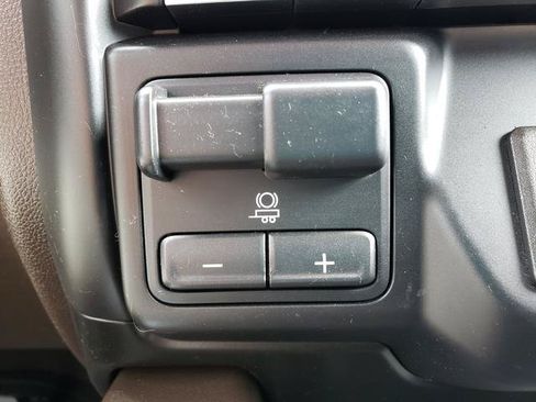 Used 2021 GMC Sierra 1500 SLT w/ SLT Premium Plus Package AWD/4WD image 23