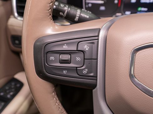 Used 2021 GMC Yukon XL Denali AWD/4WD image 29