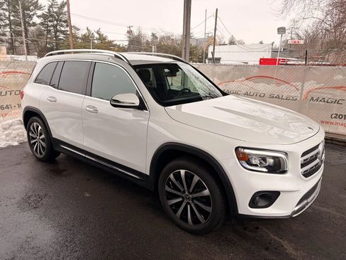 Used 2021 Mercedes-Benz GLB 250 4MATIC image 7