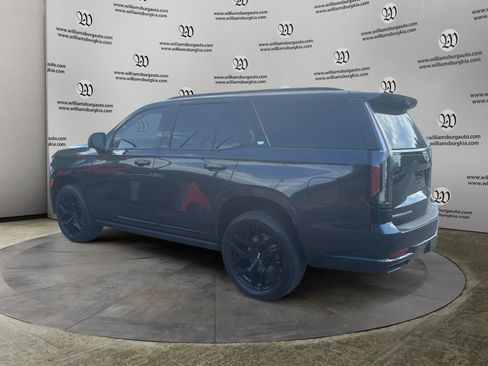 Used 2024 Cadillac Escalade Sport Platinum AWD/4WD image 3