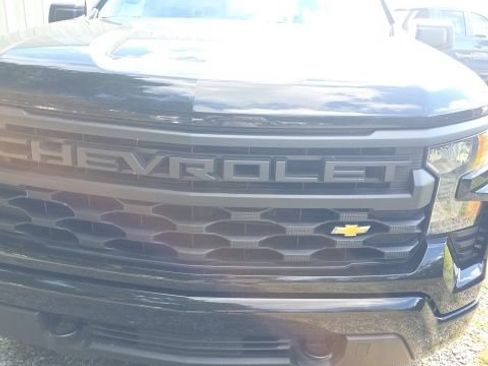 Used 2026 Chevrolet Silverado 1500 Custom AWD/4WD image 2