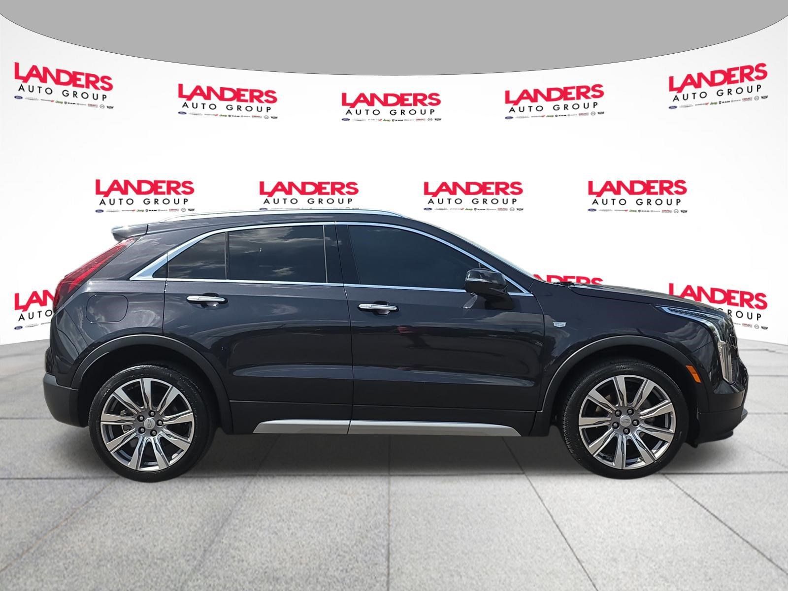 Used 2023 Cadillac XT4 Premium Luxury w/ Cold Weather Package FWD image 2