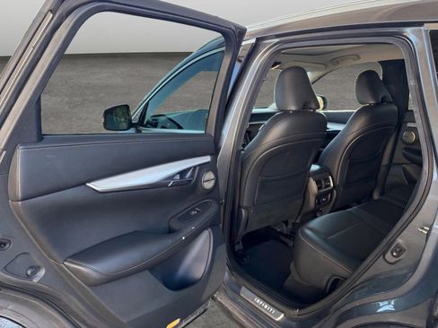 Used 2019 INFINITI QX50 Essential w/ Premium Heat Package image 12