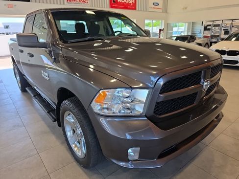 Used 2018 RAM 1500 Express w/ Express Value Package AWD/4WD image 5