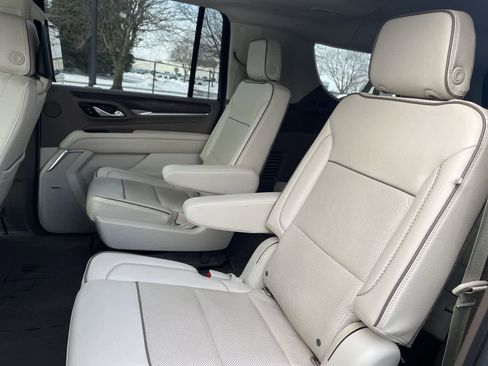 Used 2021 GMC Yukon XL Denali w/ Denali Ultimate Package image 20