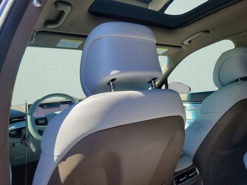 New 2026 Genesis GV70 2.5T Advanced image 32