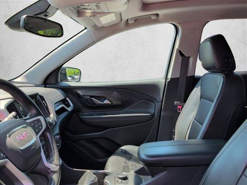 Used 2022 GMC Terrain SLT AWD/4WD image 10