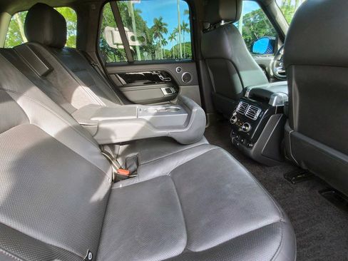 Used 2018 Land Rover Range Rover Supercharged AWD/4WD image 39