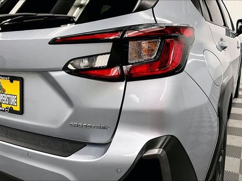 Used 2025 Subaru Crosstrek 2.5i Limited AWD/4WD image 9