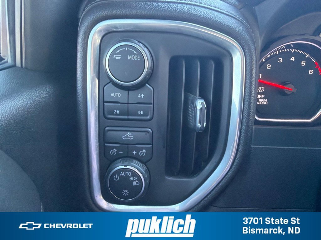 Used 2022 Chevrolet Silverado 1500 LT AWD/4WD image 9