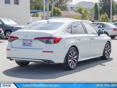 Certified 2024 Honda Civic EX image 9