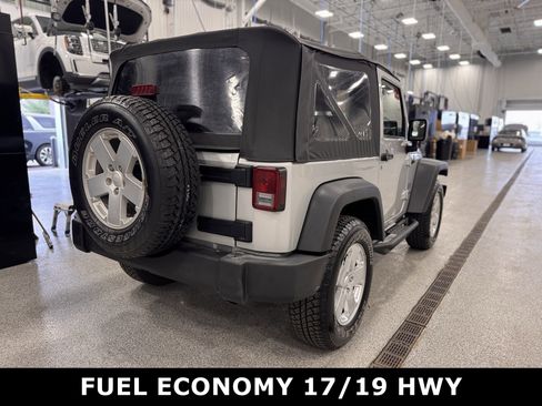 Used 2007 Jeep Wrangler X image 3