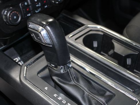 Used 2019 Ford F150 XLT w/ Equipment Group 302A Luxury AWD/4WD image 47