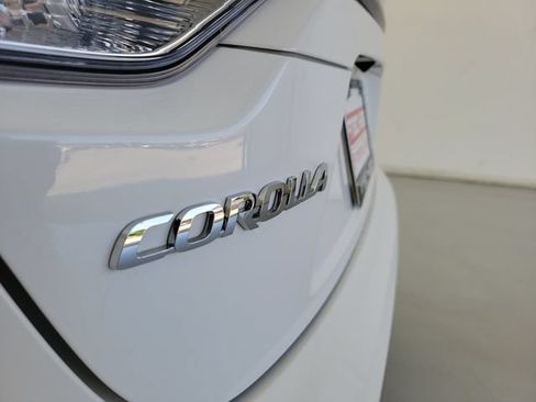 Used 2023 Toyota Corolla LE FWD image 9