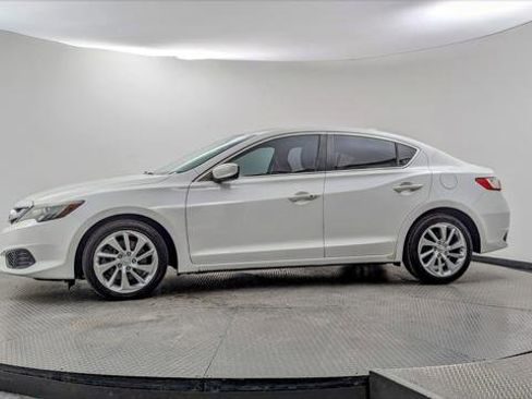 Used 2016 Acura ILX image 3