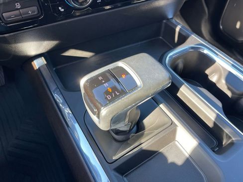 Used 2024 Chevrolet Silverado 1500 High Country w/ Technology Package image 19