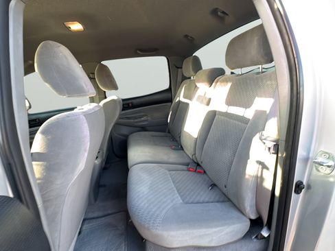 Used 2009 Toyota Tacoma PreRunner RWD image 32