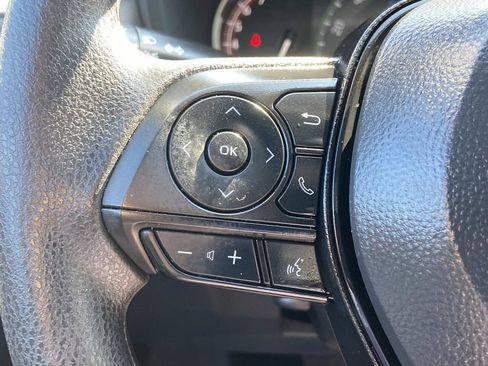 Used 2025 Toyota RAV4 LE FWD image 28