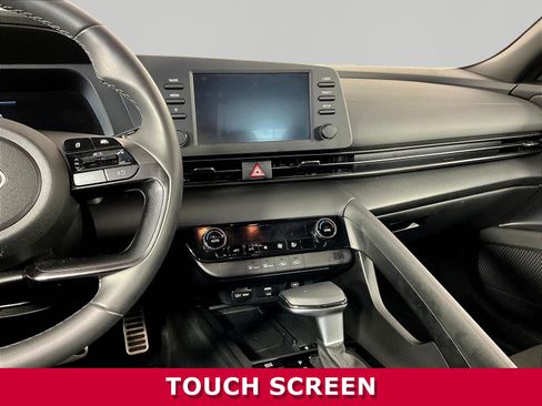 Used 2025 Hyundai Elantra Sport FWD image 9